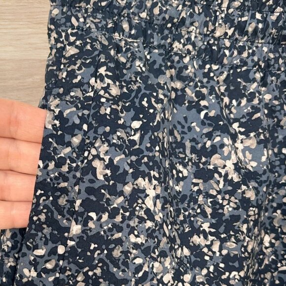 Athleta Women's Printed Baja Navy Blue Speckled Running Athletic Shorts -Sz 4 - Picture 5 of 15